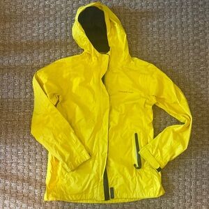 vineyard vines Stow and Go rain jacket yellow sz Small